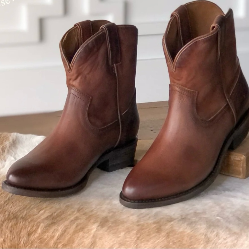 Frye Brown Leather Ankle Booties Classic Design